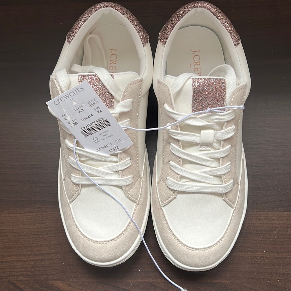 NWT girls J.Crew size K4/34C court sneakers.